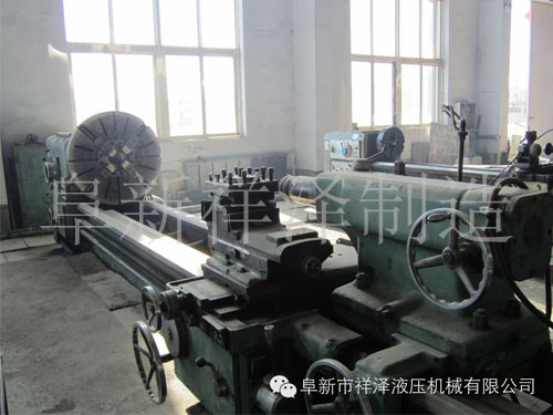 普車CW6163C 最大工件長(zhǎng)度3米、最大工件回轉(zhuǎn)直徑630mm